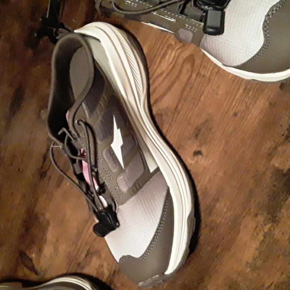 NWT Avia Multiple sizes Women's Slip On Athletic shoes Brown/pink & Cream - Picture 2 of 10
